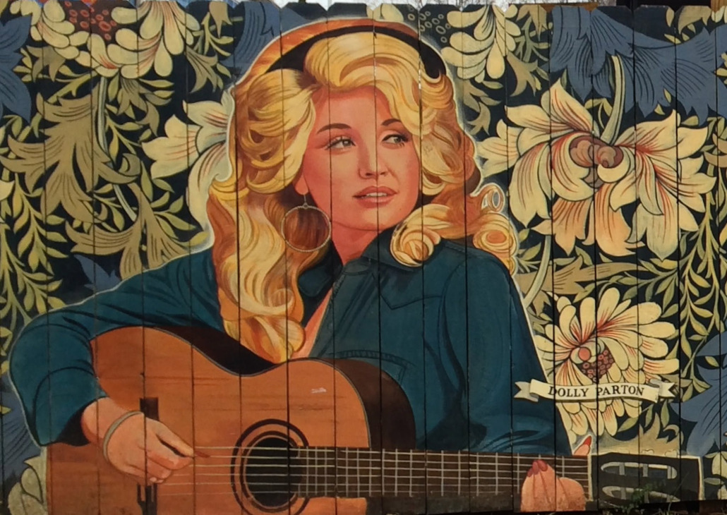 Dolly mural E. Iris Dolly mural